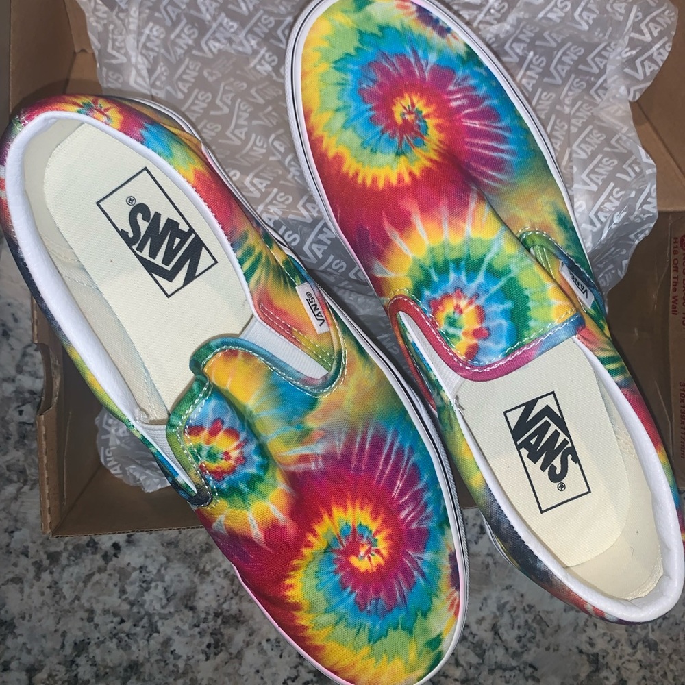 RAINBOW tie-dye Vans